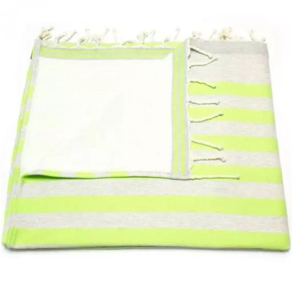 Anna Aniq FOUTA TERRY - NEON GREEN FISH - Picture 2 of 4